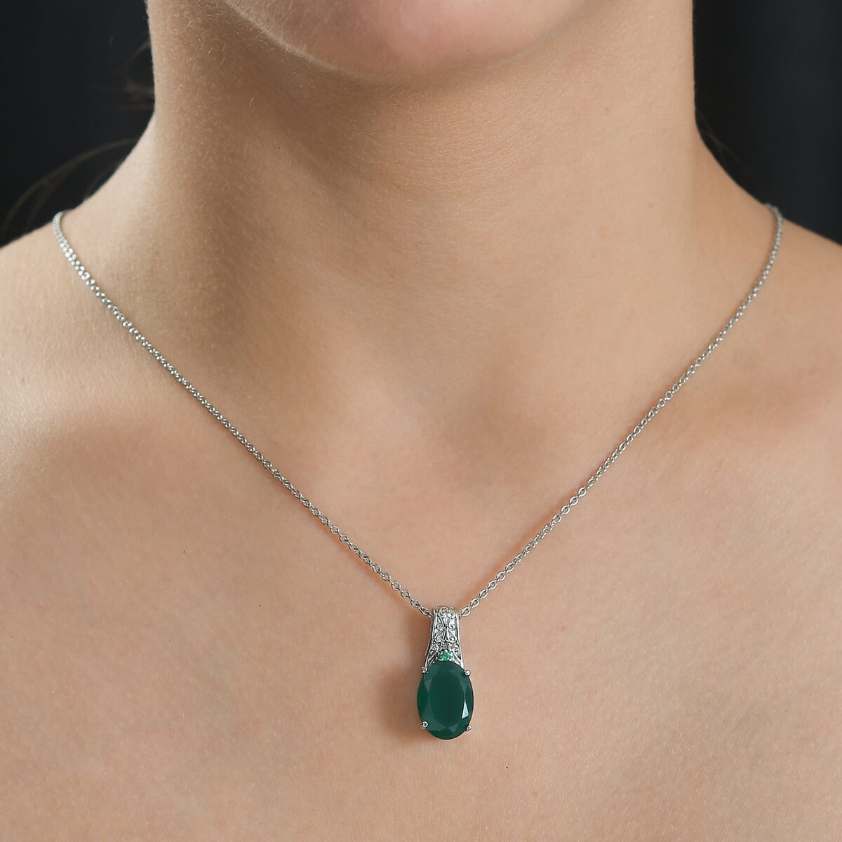 Verde Onyx 5.40 ctw Pendant Necklace in Stainless Steel 20 Inches image number 2