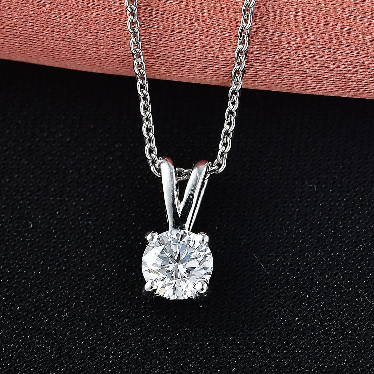 Luxuriant Lab Grown Diamond E-F VS 0.50 ctw Solitaire Pendant Necklace in Platinum Over Sterling Silver 20 Inches image number 1