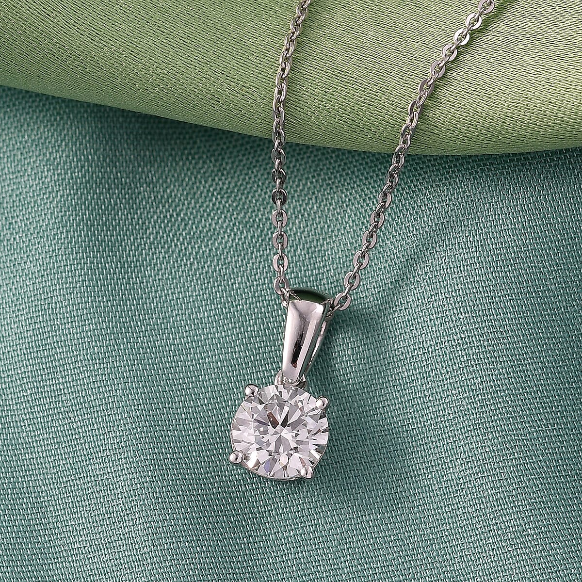 IGI Certified Luxuriant Lab Grown Diamond E-F VS 1.00 ctw Pendant Necklace in Platinum Over Sterling Silver 20 Inches image number 1