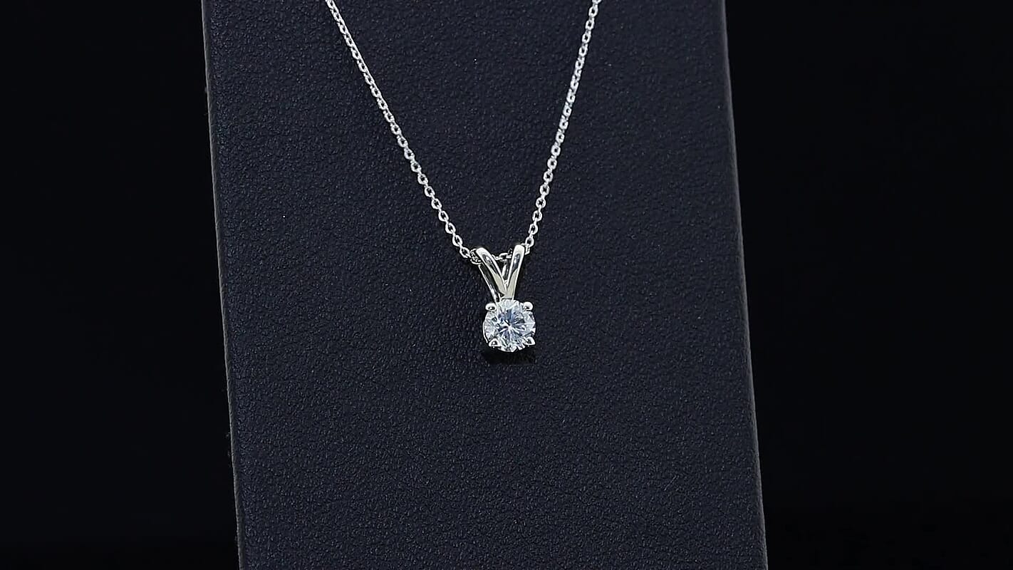 Luxuriant Lab Grown Diamond E-F VS 0.50 ctw Solitaire Pendant Necklace in 950 Platinum 20 Inches
