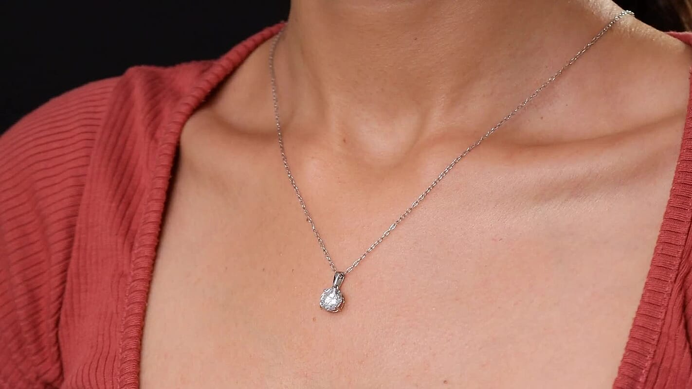 IGI Certified Luxuriant Lab Grown Diamond E-F VS 1.50 ctw Pendant Necklace in 950 Platinum 20 Inches