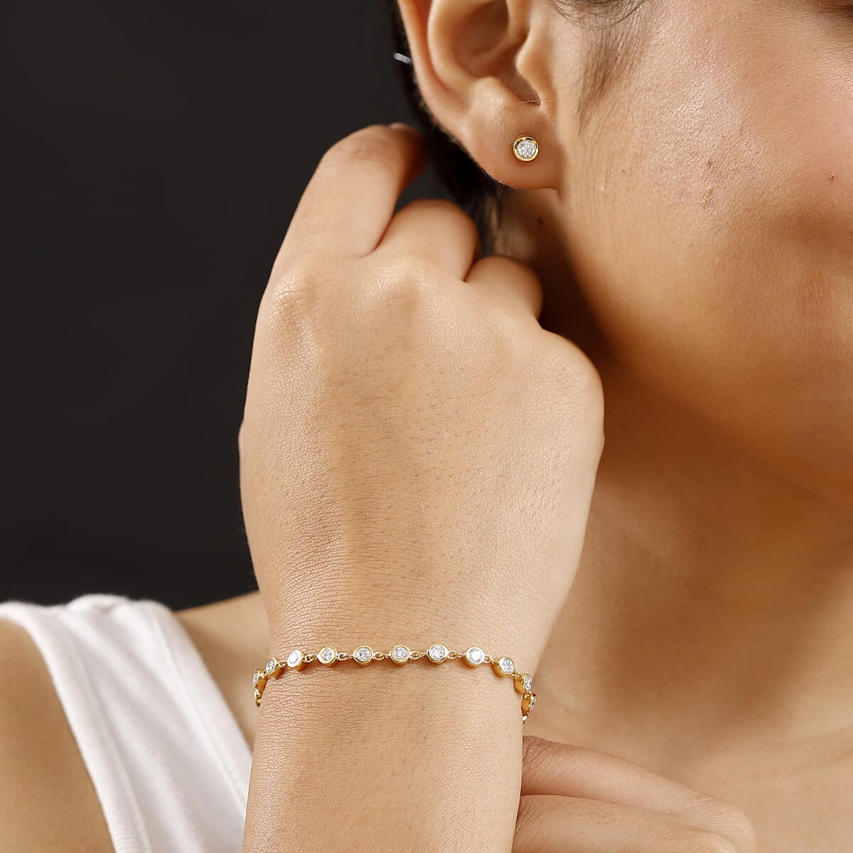 Luxuriant Lab Grown Diamond G-H SI 3.00 ctw Bracelet (8.0In) and Solitaire Stud Earrings in 18K Vermeil Yellow Gold Over Sterling Silver  image number 2