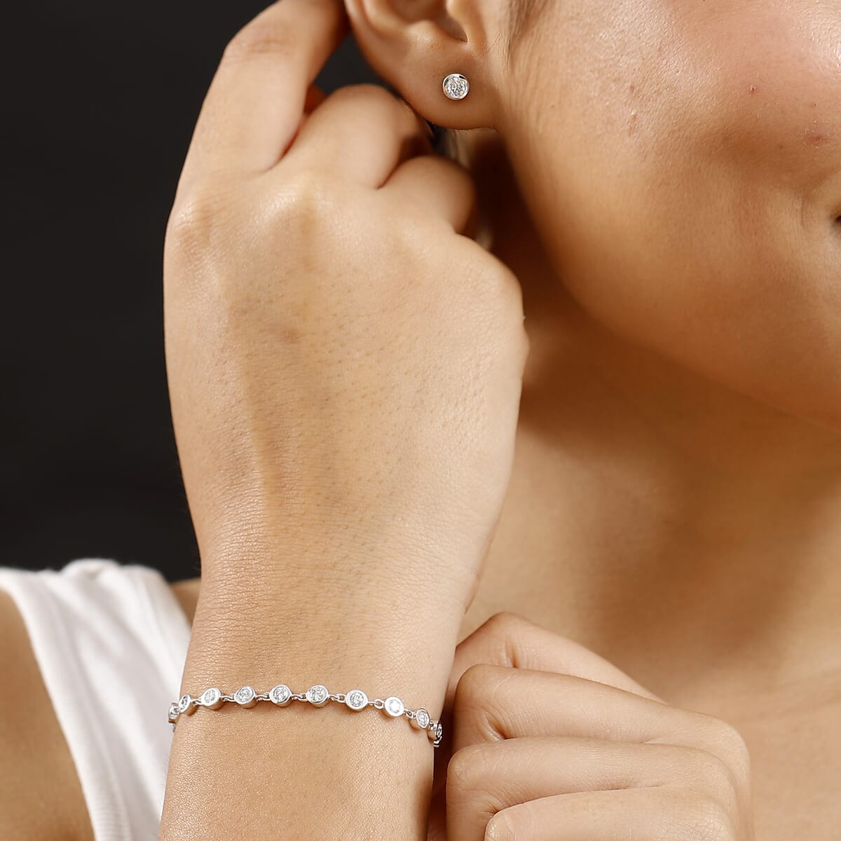 Luxuriant Lab Grown Diamond G-H SI 3.00 ctw Bracelet (8.0In) and Solitaire Stud Earrings in Rhodium Over Sterling Silver image number 2