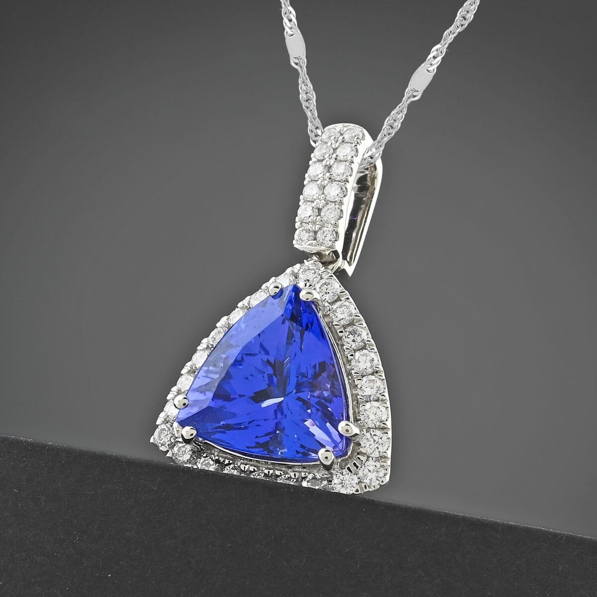 Certified & Appraised Rhapsody AAAA Tanzanite and E-F VS Diamond 4.05 ctw Pendant Necklace in 950 Platinum 18 Inches 6.08 Grams image number 1