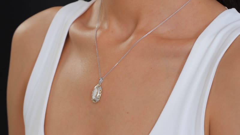 D'Joy Natural Italian Conch Cameo 1.65 ctw Gilded Antiquity Pendant Necklace in 18K Vermeil YG and Rhodium Over Sterling Silver 20 Inches