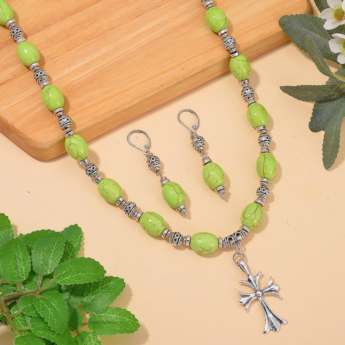 Constituted Green Howlite 200.00 ctw Necklace 18-20 Inches and Earrings in Silvertone and Stainless Steel image number 1