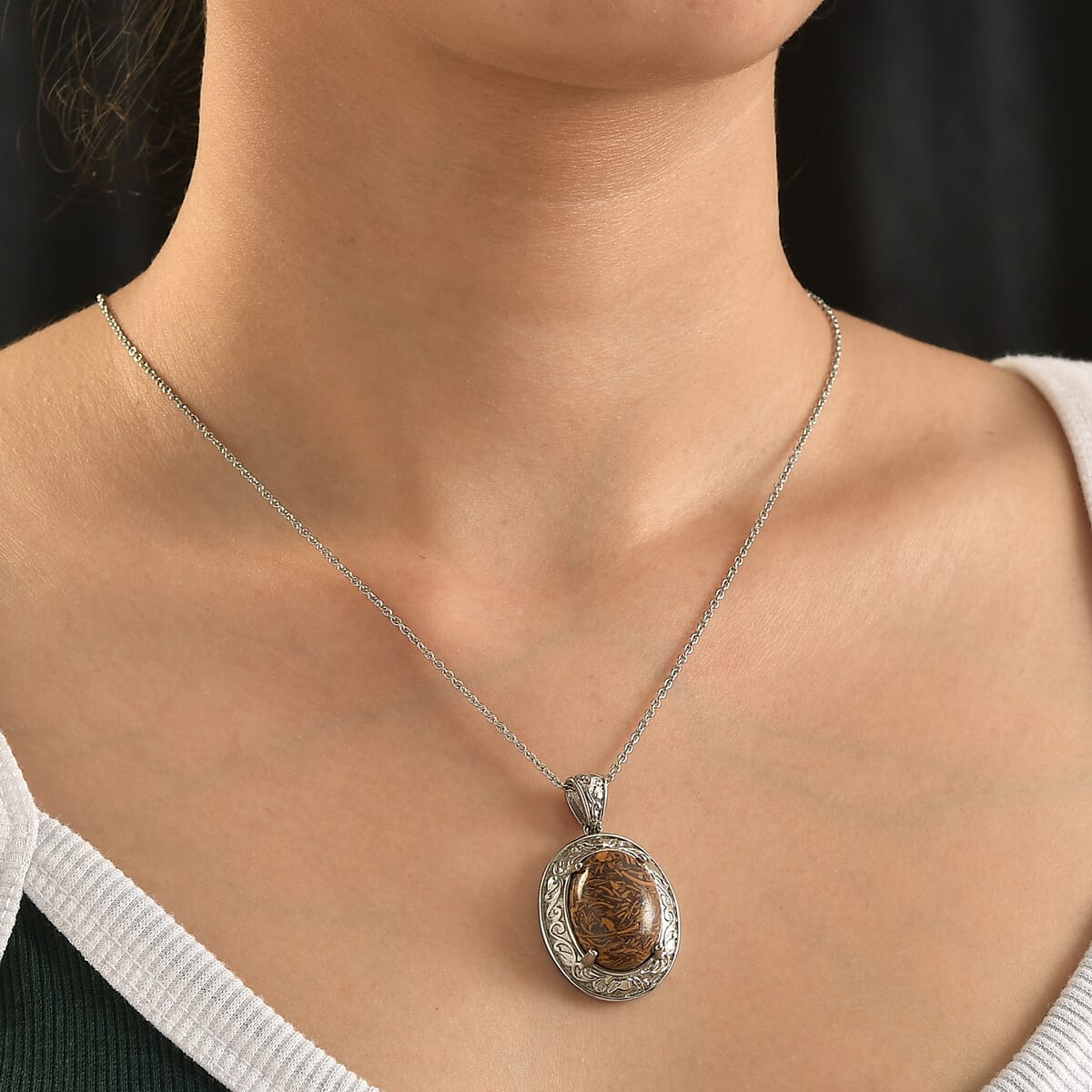 Script Stone 17.40 ctw Pendant Necklace in Stainless Steel 20 Inches image number 2