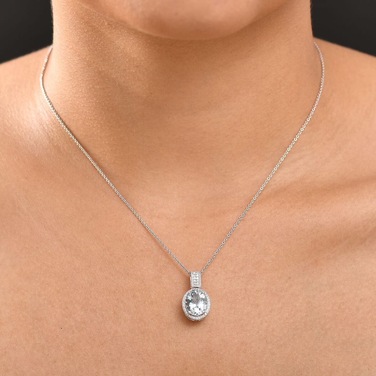 Luxoro Premium Mangoro Aquamarine and Diamond I2 3.20 ctw Lotus Flower Pendant Necklace in 10K White Gold 20 Inches image number 2