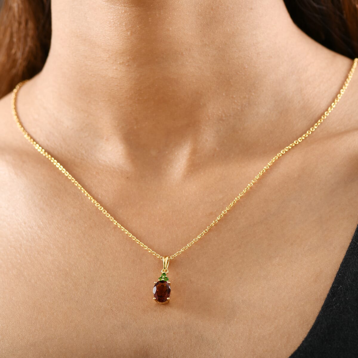 Premium Brazilian Cherry Citrine and Chrome Diopside 1.70 ctw Victorian-Era Cluster Pendant Necklace in 18K Vermeil Yelllow Gold Over Sterling Silver 20 Inches image number 2
