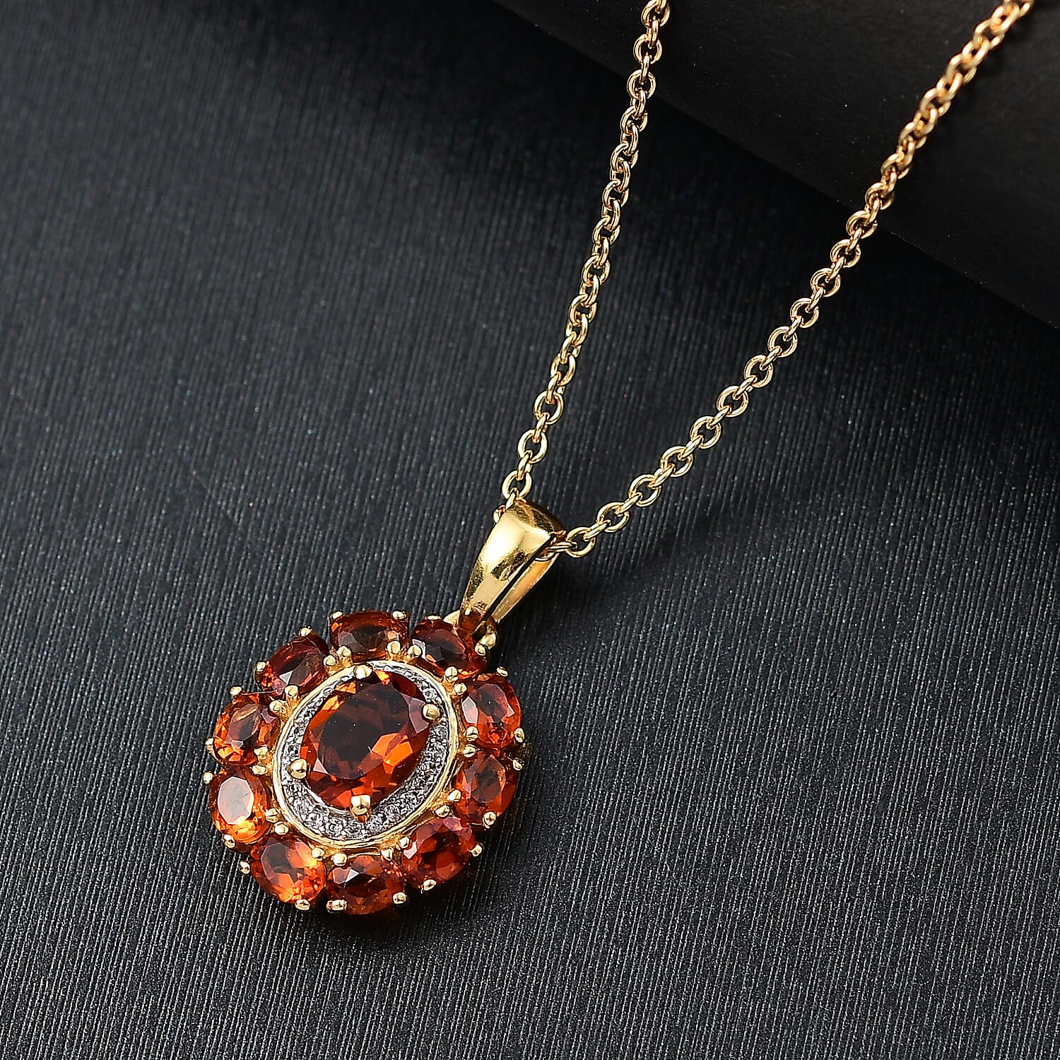 Default Title - Product card gallery slide 2 (10146104672539)