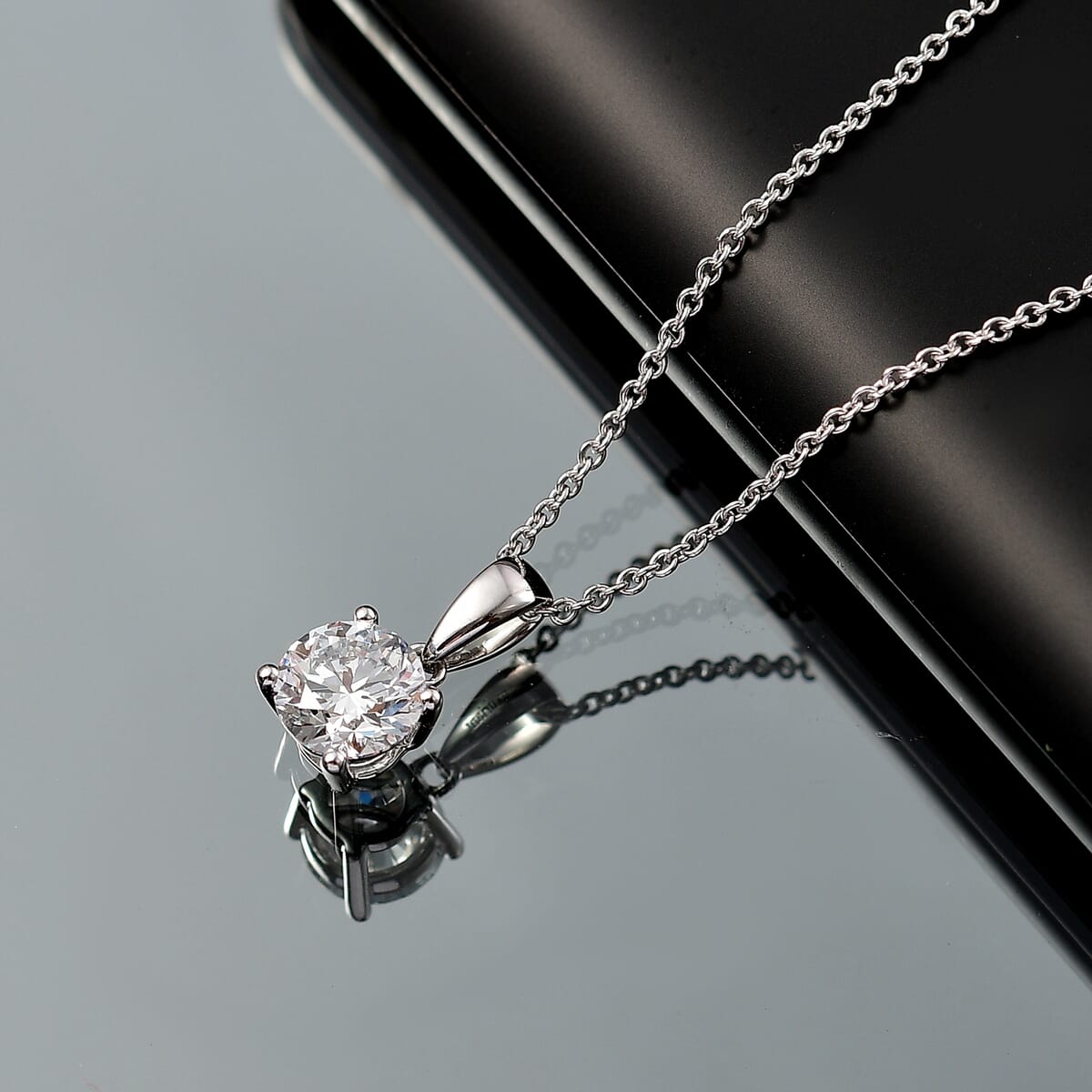 Luxuriant Lab Grown Diamond E-F VS 1.00 ctw Pendant Necklace in 14K White Gold 20 Inches image number 1