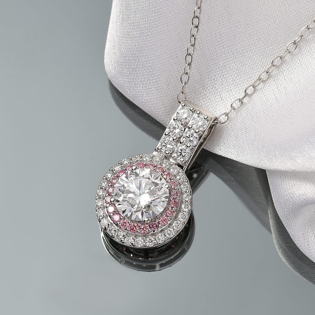IGI Certified Luxuriant Lab Grown White and Pink Diamond VS 2.90 ctw Radiant Halo Pendant Necklace in 950 Platinum 20 Inches 7.10 Grams image number 1