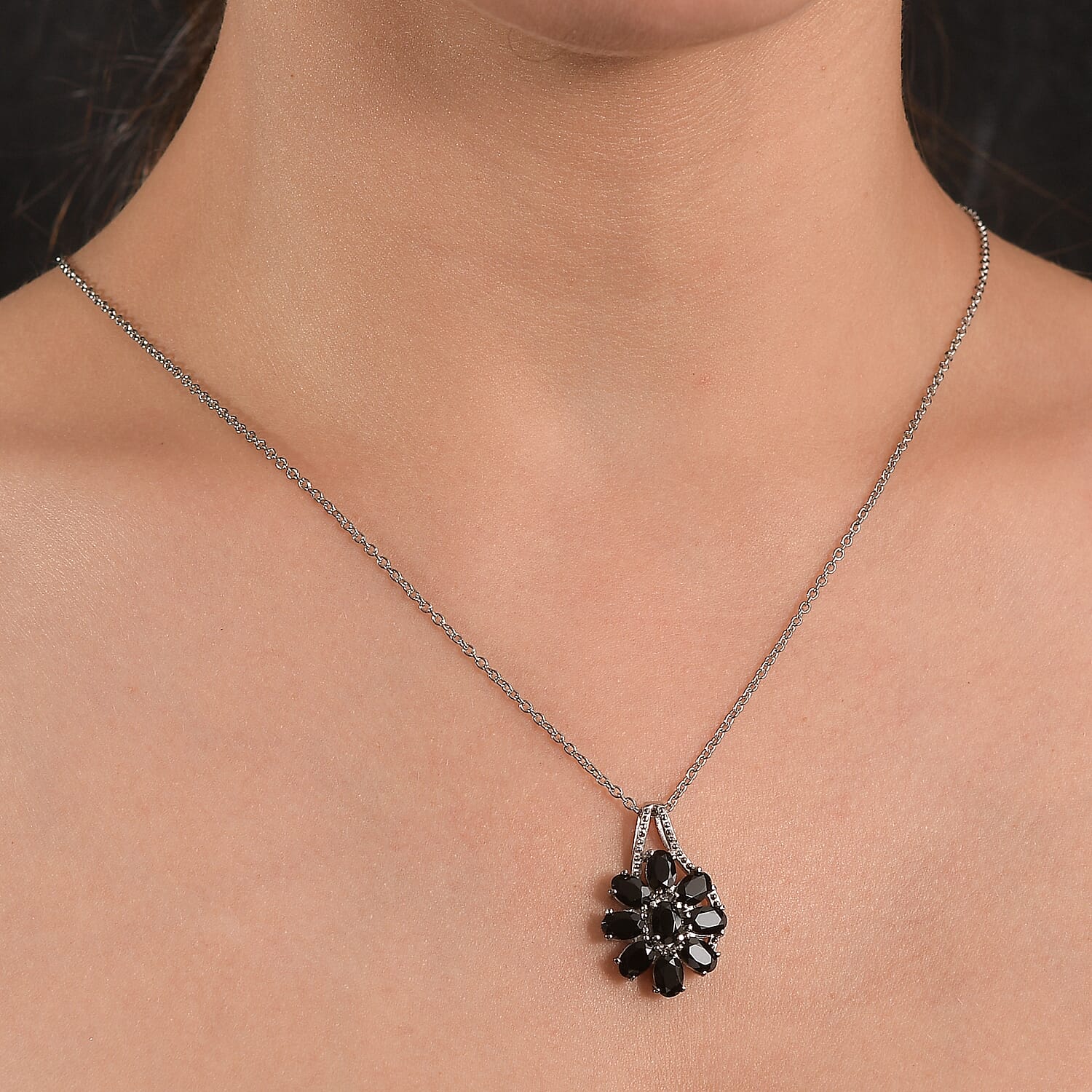 Black Spinel - Product card gallery slide 3 (10146129379611)