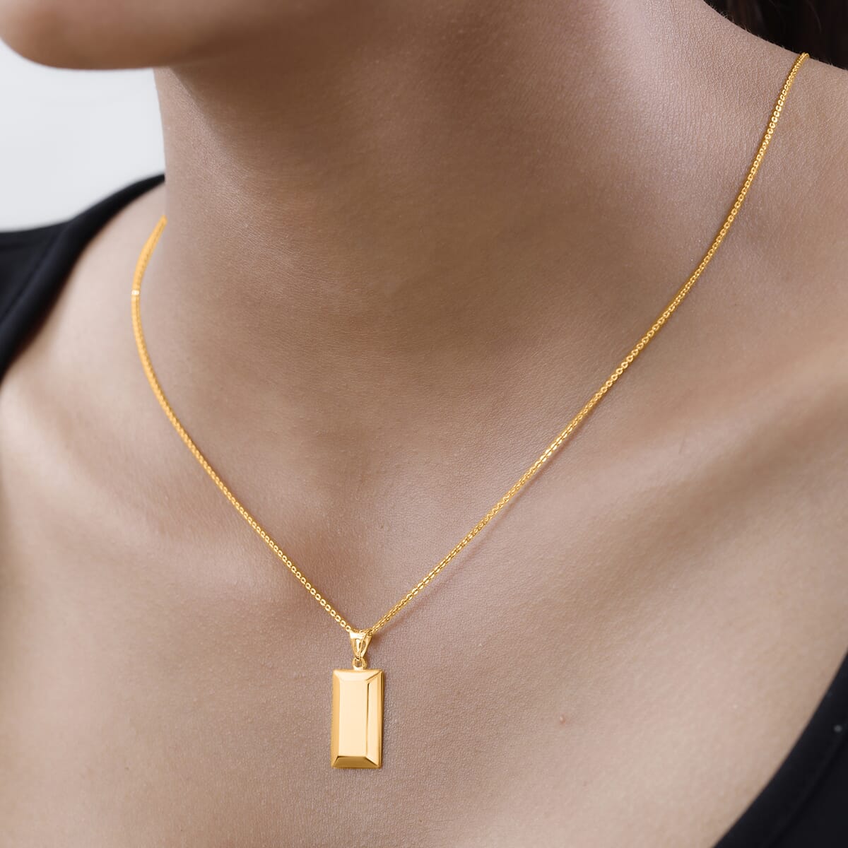 Bar Pendant Necklace in 14K Yellow Gold 2 Grams 20 Inches image number 1