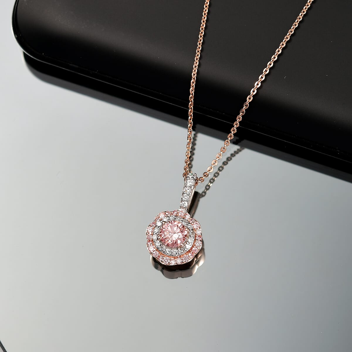 Luxuriant Lab Grown Pink Diamond VS and Lab Grown Diamond SI 0.85 ctw Celestial Bloom Pendant Necklace in 18K Vermeil Rose Gold Over Sterling Silver 20 Inches image number 1