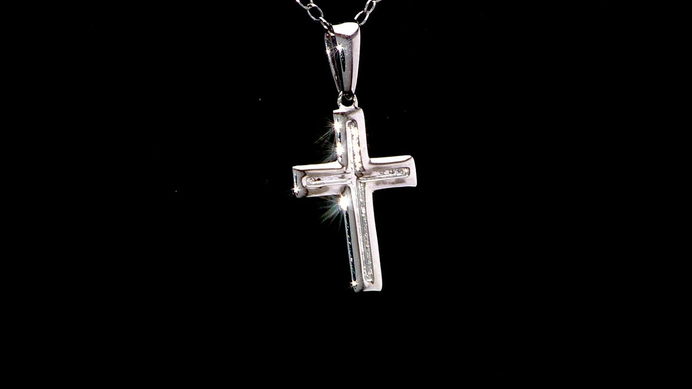 Cross Pendant Necklace in 950 Platinum 20 Inches 4.30 Grams