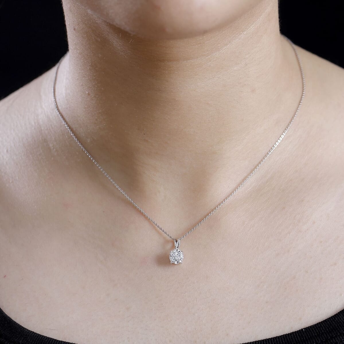 IGI Certified Luxuriant Lab Grown Diamond E-F VS Solitaire Pendant Necklace in 10K Yellow Gold 20 Inches 1.00 ctw image number 2