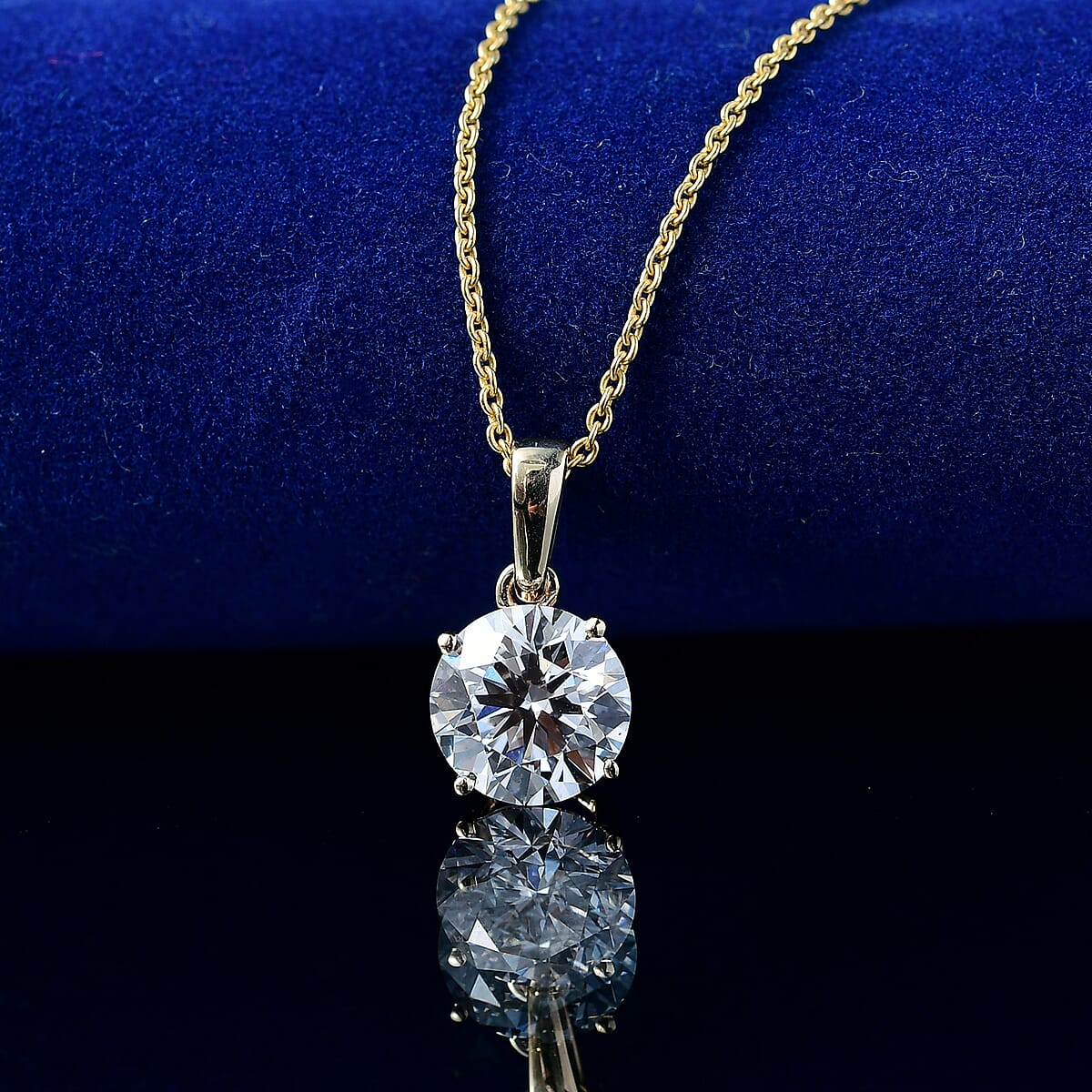 IGI Certified Luxuriant Lab Grown Diamond E-F VS 2.00 ctw Solitaire Pendant Necklace in 10K Yellow Gold 20 Inches image number 1