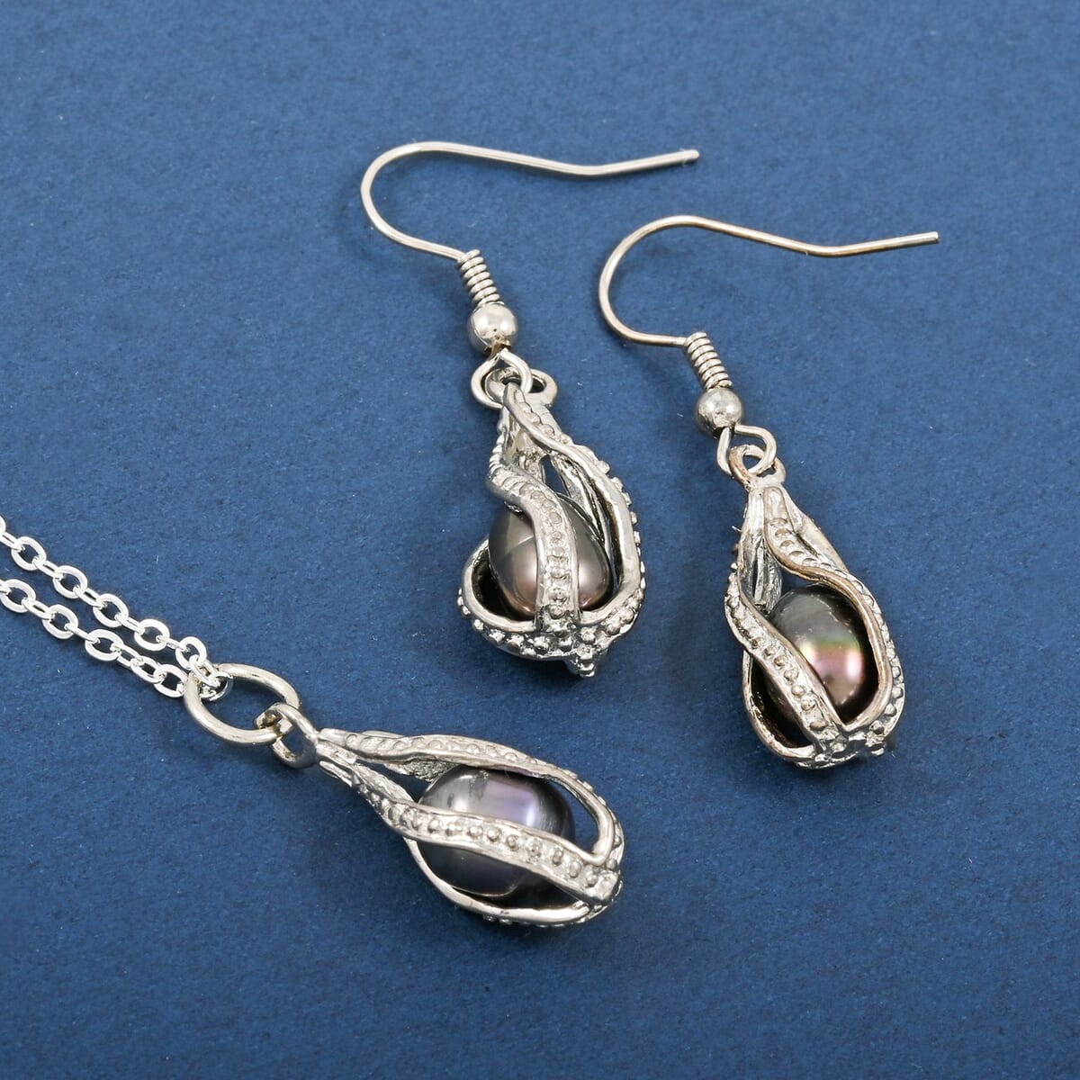 2 Piece Set - Freshwater Black Pearl Pearl Earrings and Pendant Necklace 18 Inches in Silvertone image number 1