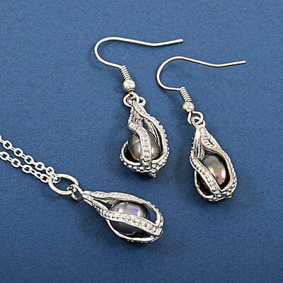 2 Piece Set - Freshwater Black Pearl Pearl Earrings and Pendant Necklace 18 Inches in Silvertone