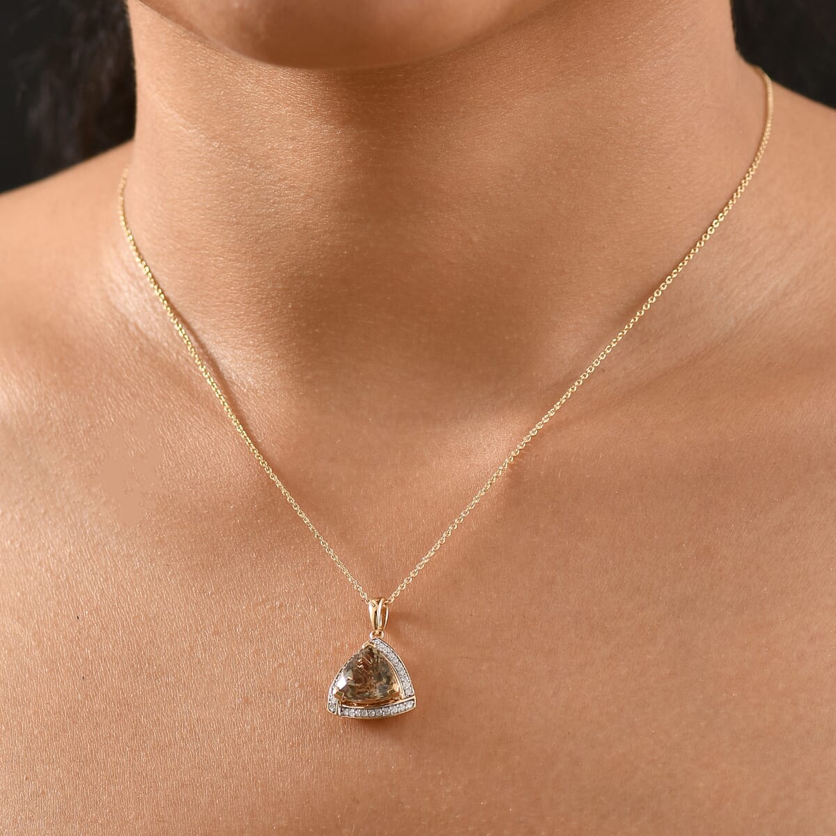 Certified & Appraised Luxoro AAA Turkizite and G-H I2 Diamond 4.21 ctw Pendant Necklace in 14K Yellow Gold 20 Inches (Del. in 10-15 Days) image number 2