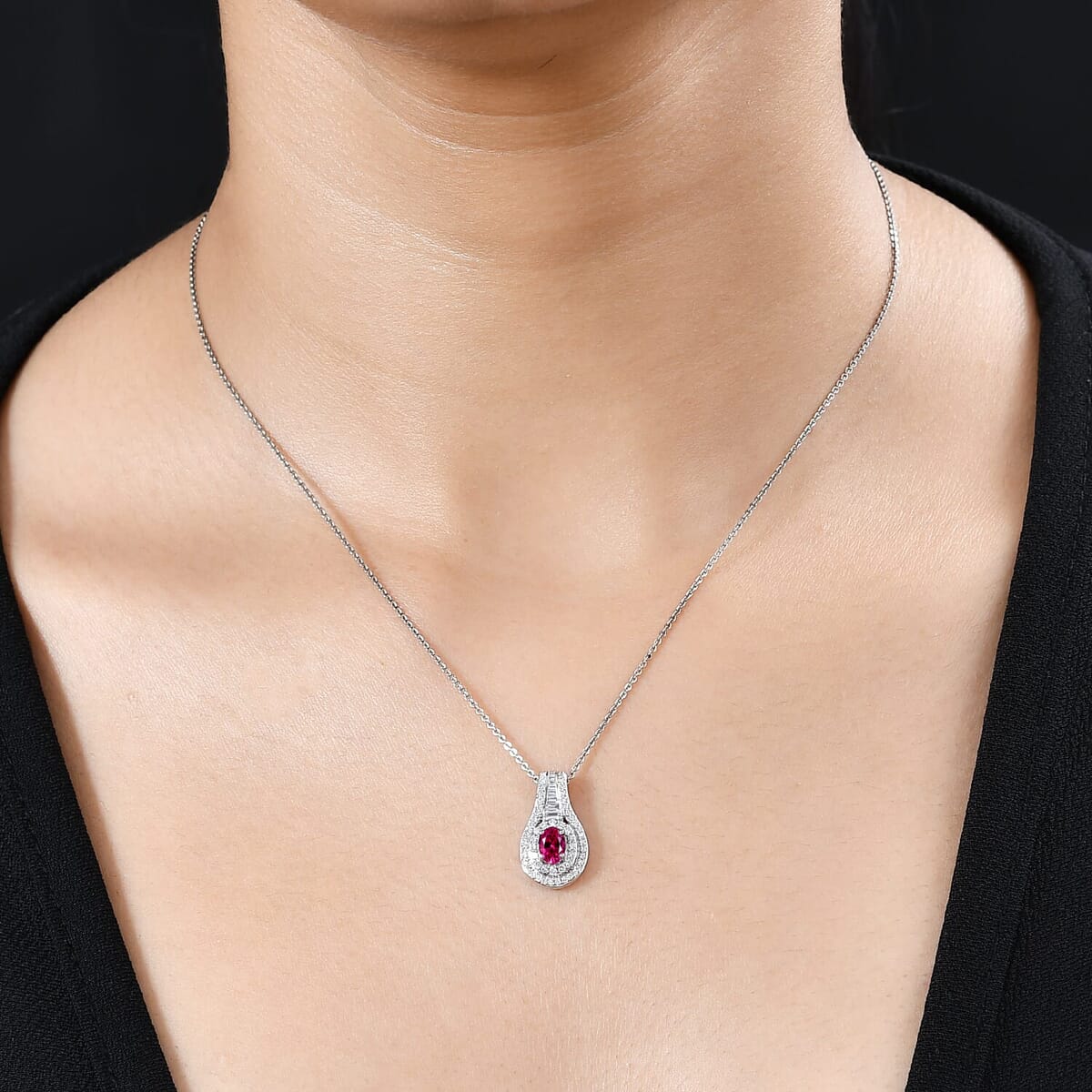 Rhapsody 950 Platinum AAAA Mahenge Spinel and E-F VS2 Diamond Pendant Necklace 20 Inches 1.10 ctw image number 1