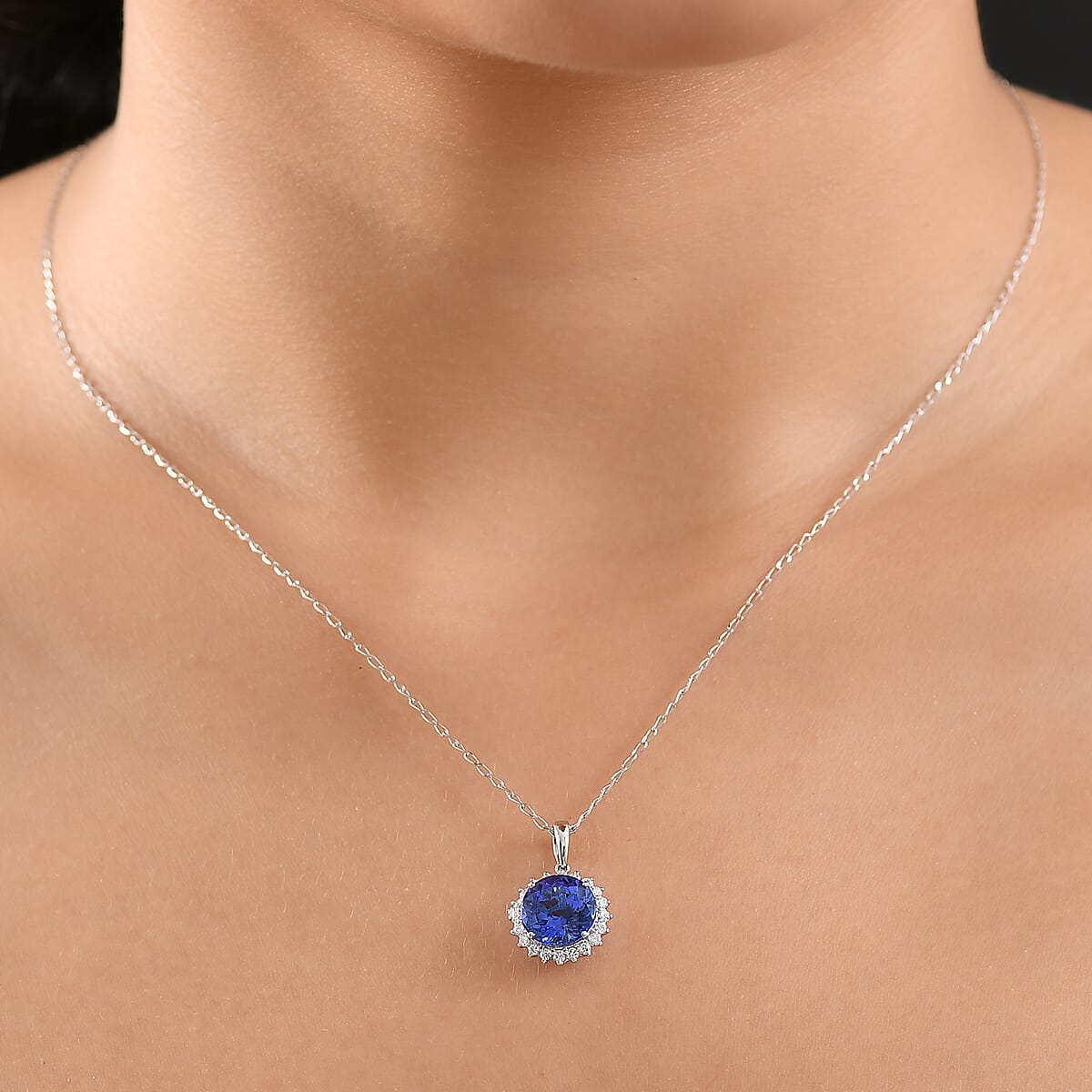 Certified & Appraised Rhapsody AAAA Tanzanite and E-F VS Diamond 3.50 ctw Pendant Necklace in 950 Platinum 20 Inches image number 2