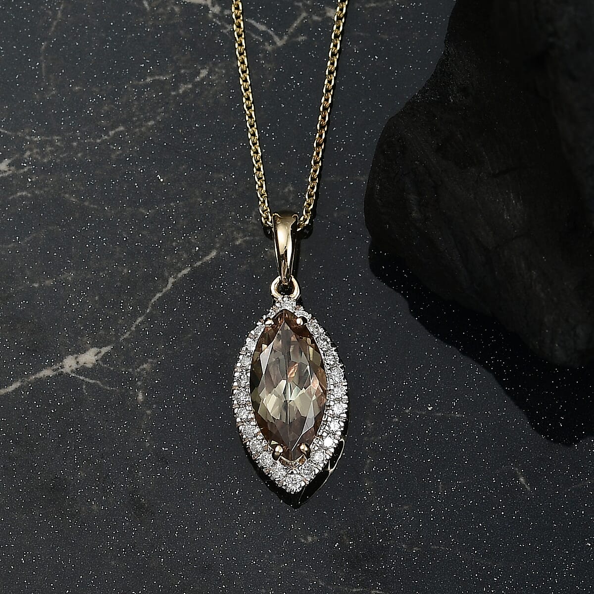 Certified & Appraised Luxoro AAA Turkizite and G-H I2 Diamond 2.57 ctw Pendant Necklace in 14K Yellow Gold 20 Inches image number 1