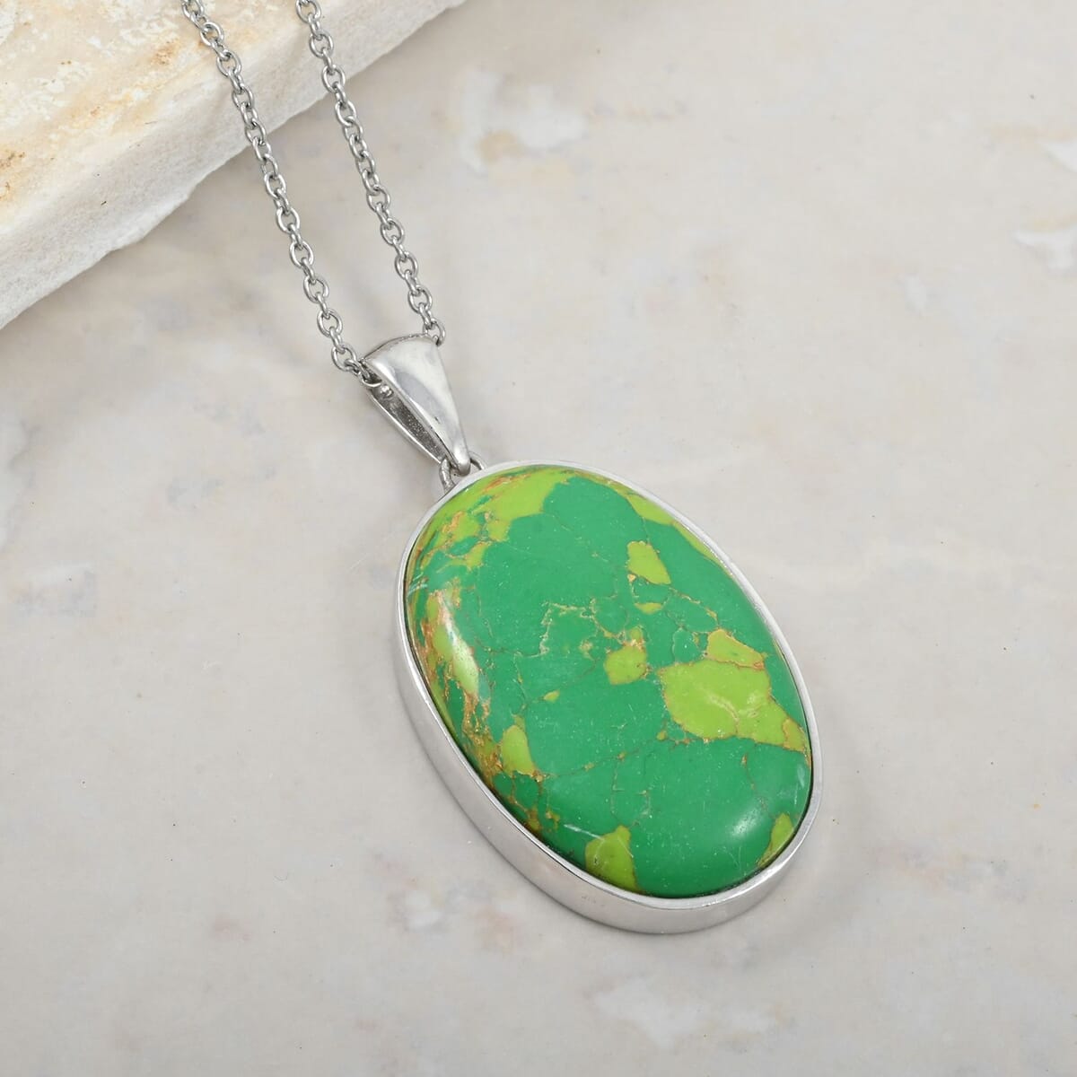 Mojave Green Turquoise 27.75 ctw Pendant Necklace in 14K YG & Platinum Over Copper with Magnet and Stainless Steel 20 Inches image number 1
