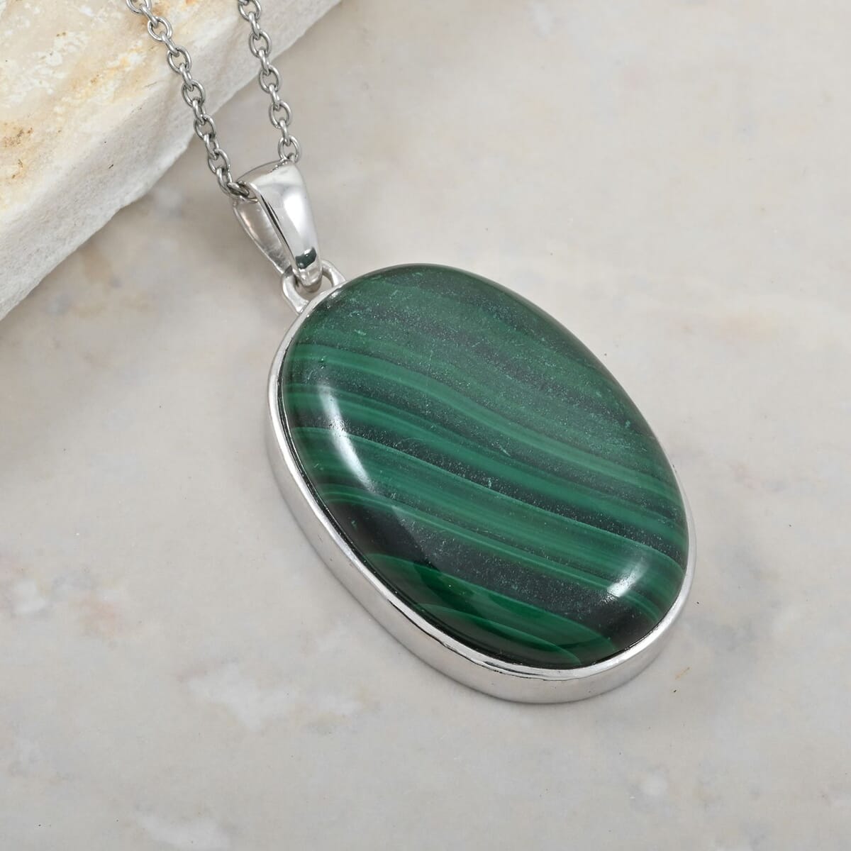 African Malachite 39.35 ctw Pendant Necklace in 14K YG & Platinum Over Copper with Magnet and Stainless Steel 20 Inches image number 1