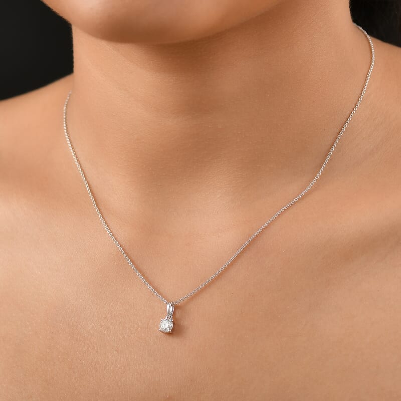 Luxuriant Lab Grown Diamond E-F VS 0.50 ctw Solitaire Pendant Necklace in 14K White Gold 20 Inches