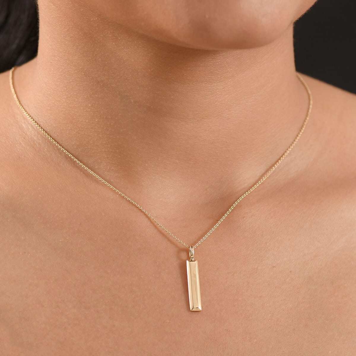 Bar Pendant Necklace in 10K Yellow Gold 3.50 Grams 20 Inches image number 2