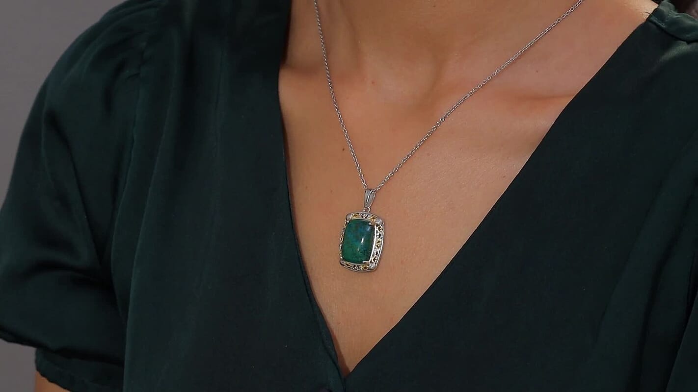 EverTrue Chrysocolla 16.75 ctw Sea Shell Pendant in 18K YG Platd and Platinum Bond with Stainless Steel Necklace 20 Inches