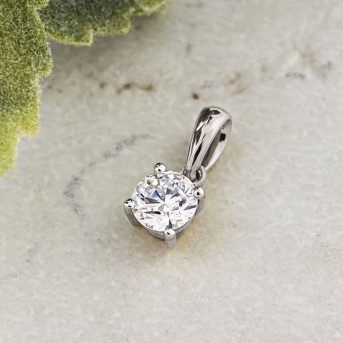 Luxuriant Lab Grown Diamond E-F VS Solitaire 0.50 ctw Pendant Necklace in Rhodium Over Sterling Silver 20 Inches  image number 8