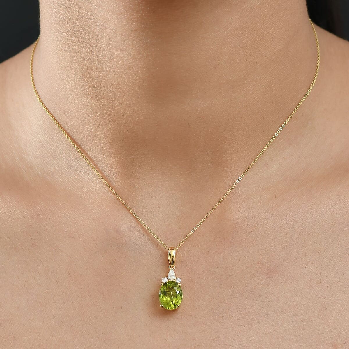 D'Joy Premium Peridot and Moissanite 4.00 ctw Pendant Necklace 20 Inches in 18K Vermeil Yellow Gold Over Sterling Silver image number 2