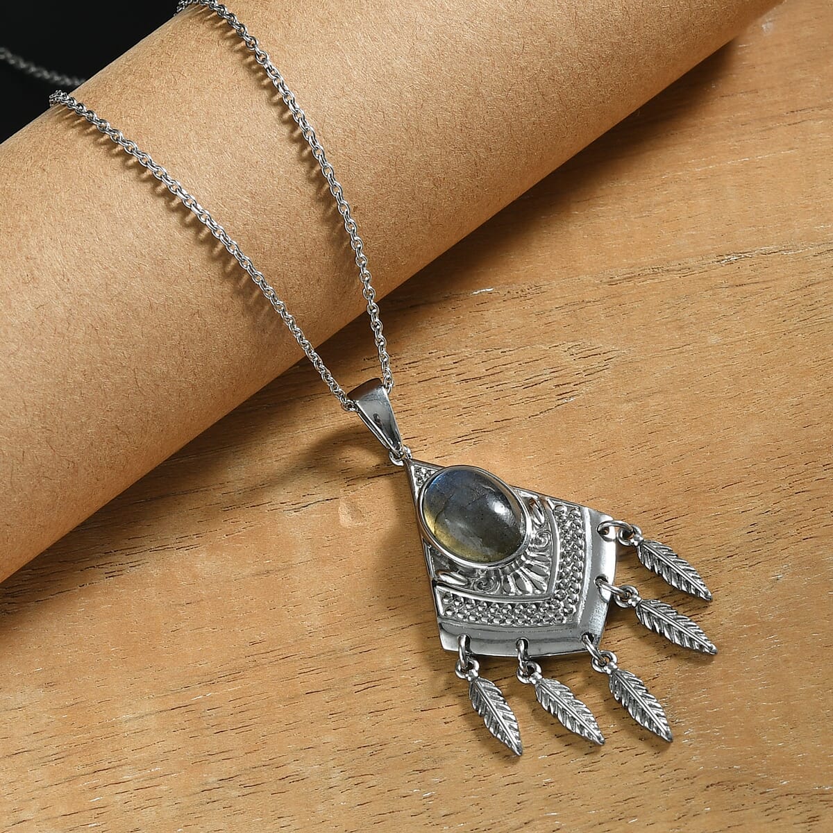 EverTrue Malagasy Labradorite 6.25 ctw Pendant Necklace 20 Inches in Stainless Steel  image number 1