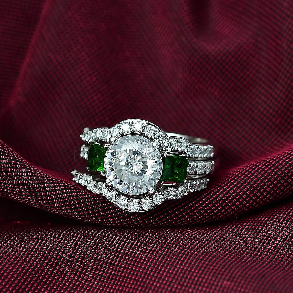 D'Joy 120 Facet Moissanite and Chrome Diopside 4.10 ctw Stackable Ring in Rhodium Over Sterling Silver (Size 6.0) image number 1