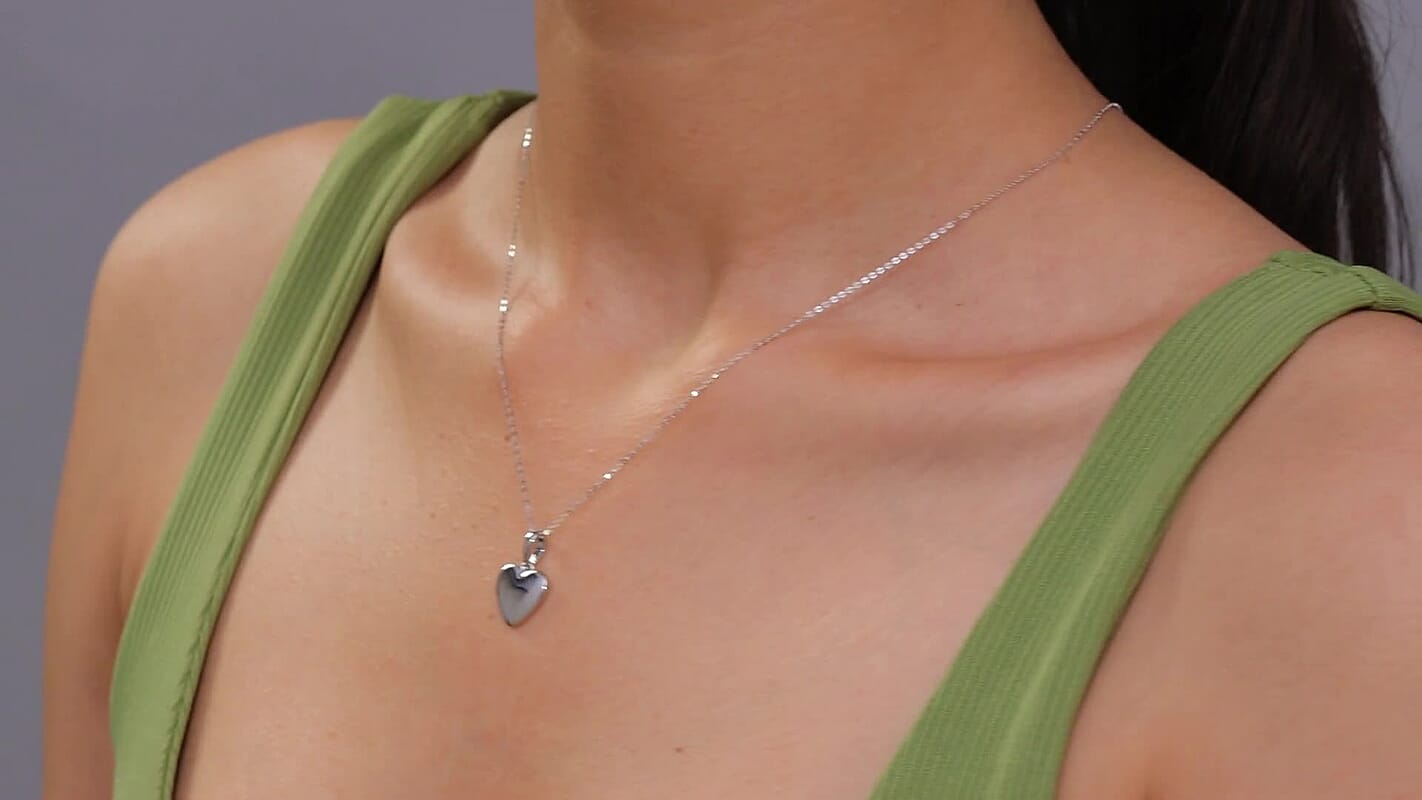 Rhapsody 950 Platinum Heart Pendant Necklace 18 Inches 5.34 Grams