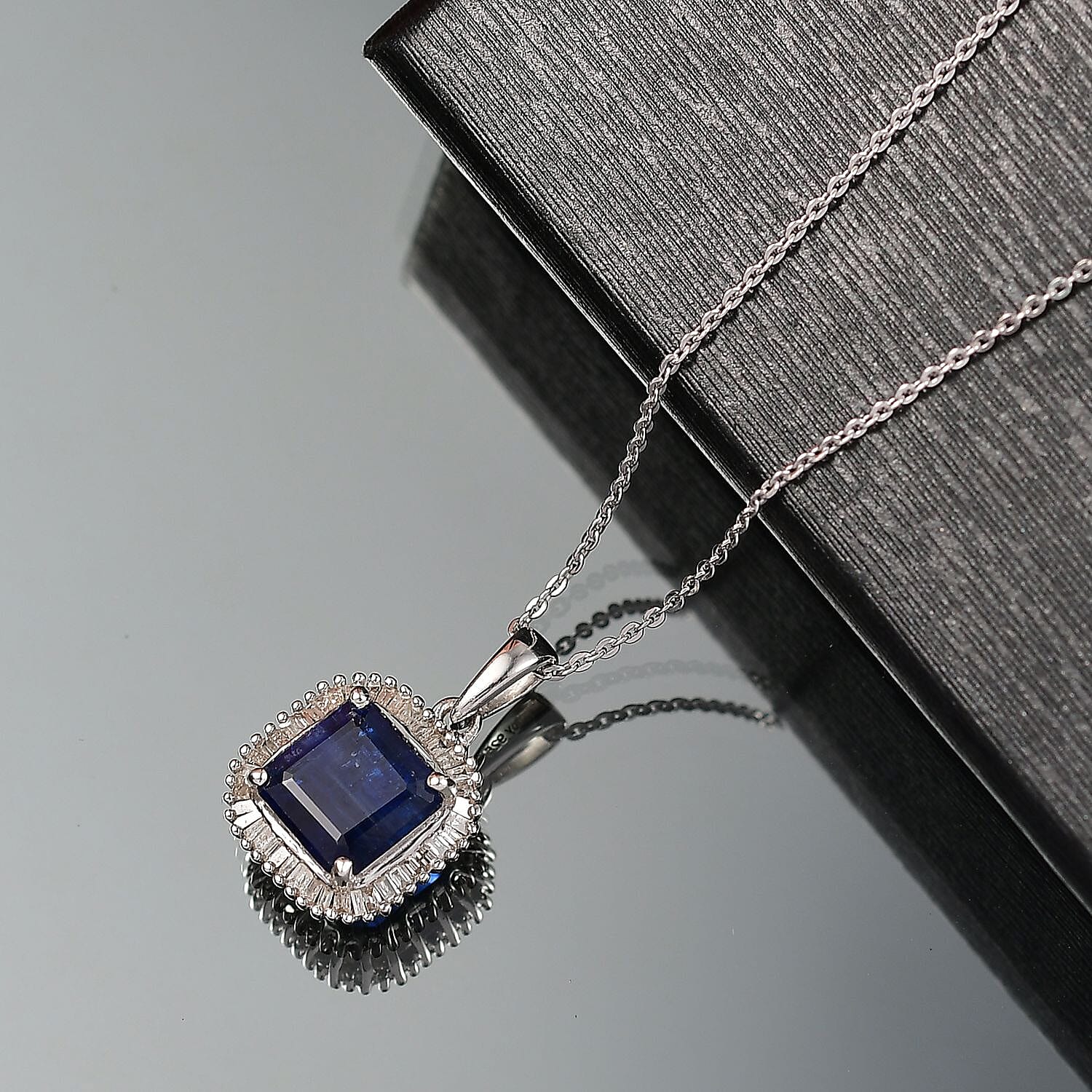 Default Title - Product card gallery slide 2 (10146260287771)