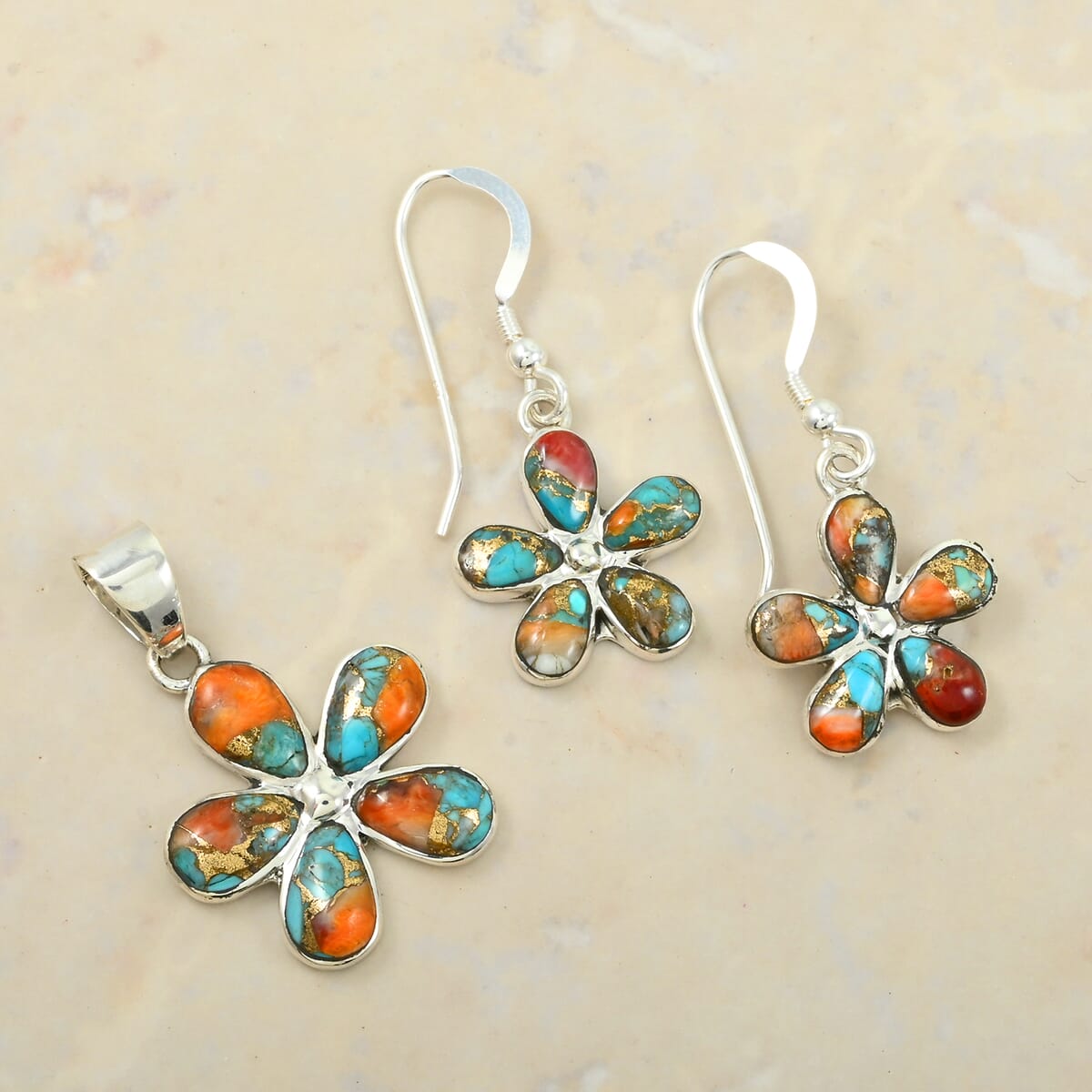 Santa Fe Style Spiny Turquoise 5.75 ctw Pendant and Earrings in Sterling Silver image number 1
