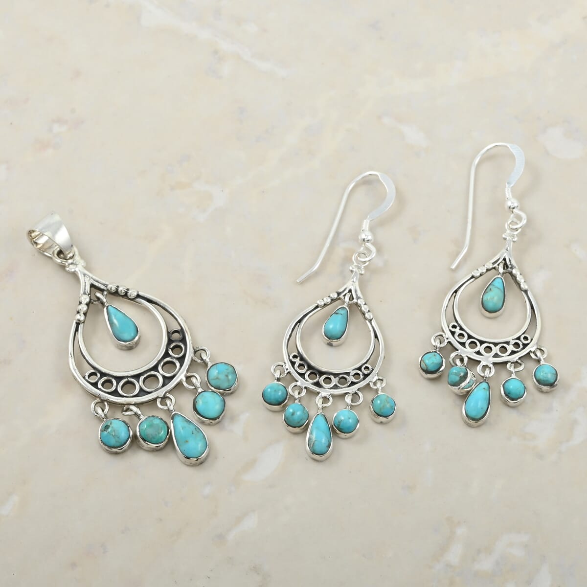 Santa Fe Style Kingman Turquoise 18.00 ctw Pendant and Earrings in Sterling Silver image number 1