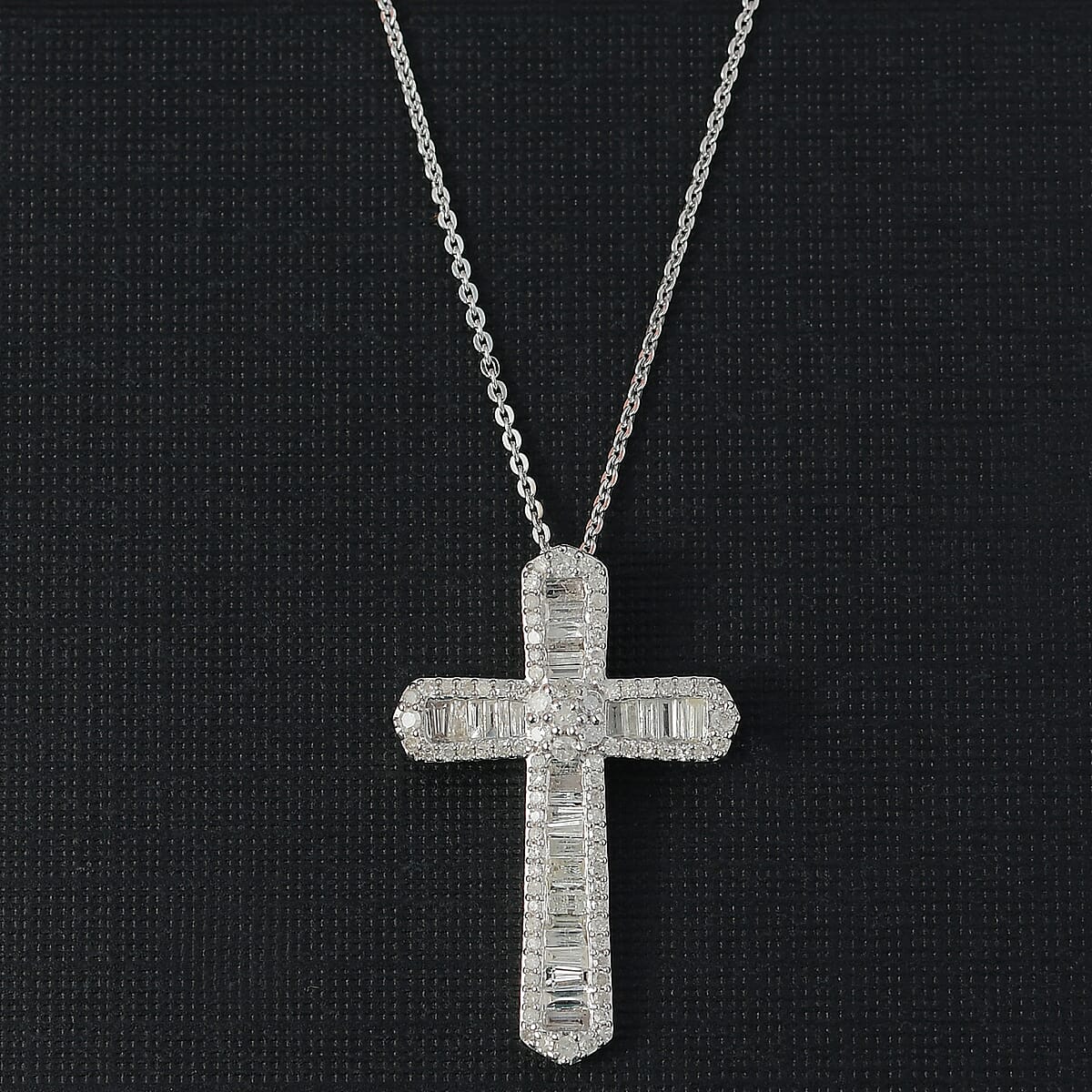 D'Joy Diamond Cross Pendant Necklace (20 Inches) in Rhodium Over Sterling Silver 1.00 ctw image number 1