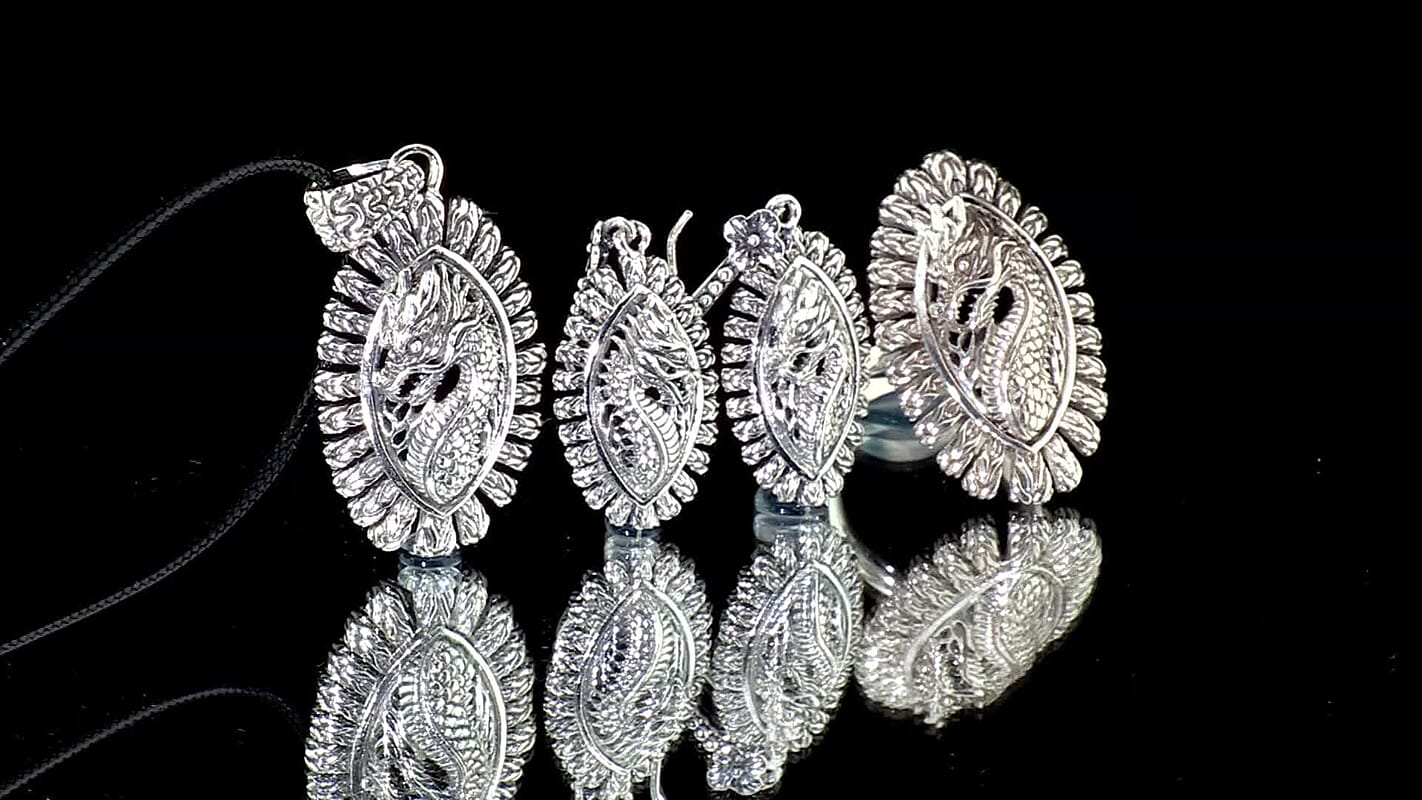 TLV D'Joy Bali Legacy Sterling Silver Dragon Ring (Size 8.0), Earrings and Pendant without Chain (19 g)
