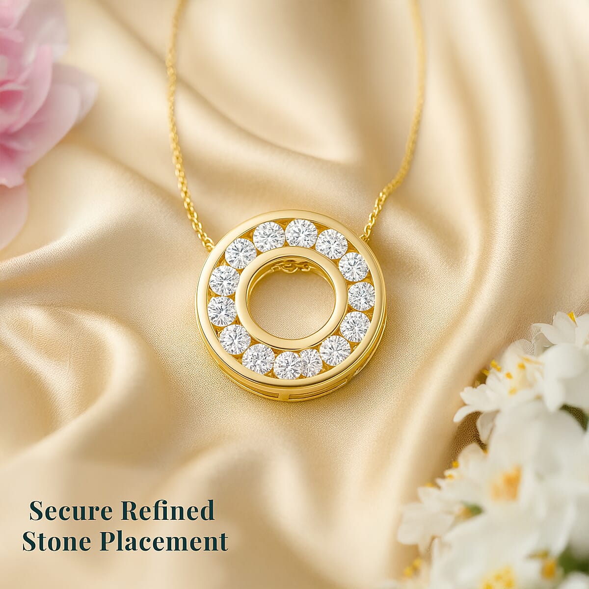 Luxuriant Lab Grown Diamond E-F VS 1.00 ctw Circle Pendant Necklace 20 Inches in 18K Vermeil Yellow Gold Over Sterling Silver (Del. in 10-12 Days) image number 4