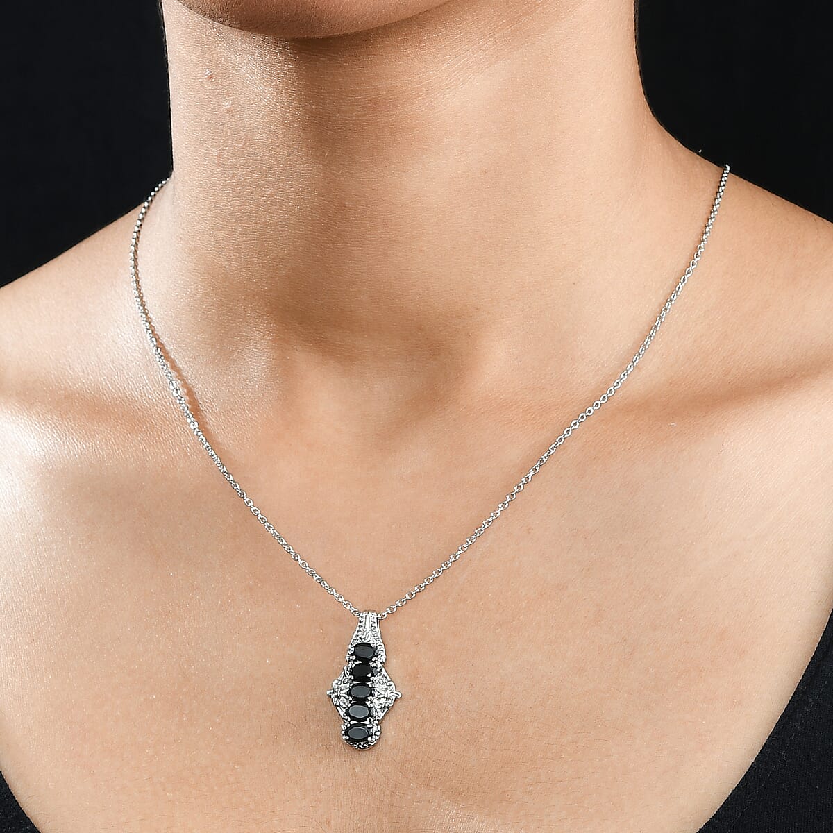 EverTrue Thai Black Spinel 3.10 ctw Pendant Necklace 3.10 ctw in Stainless Steel 20 Inches image number 2