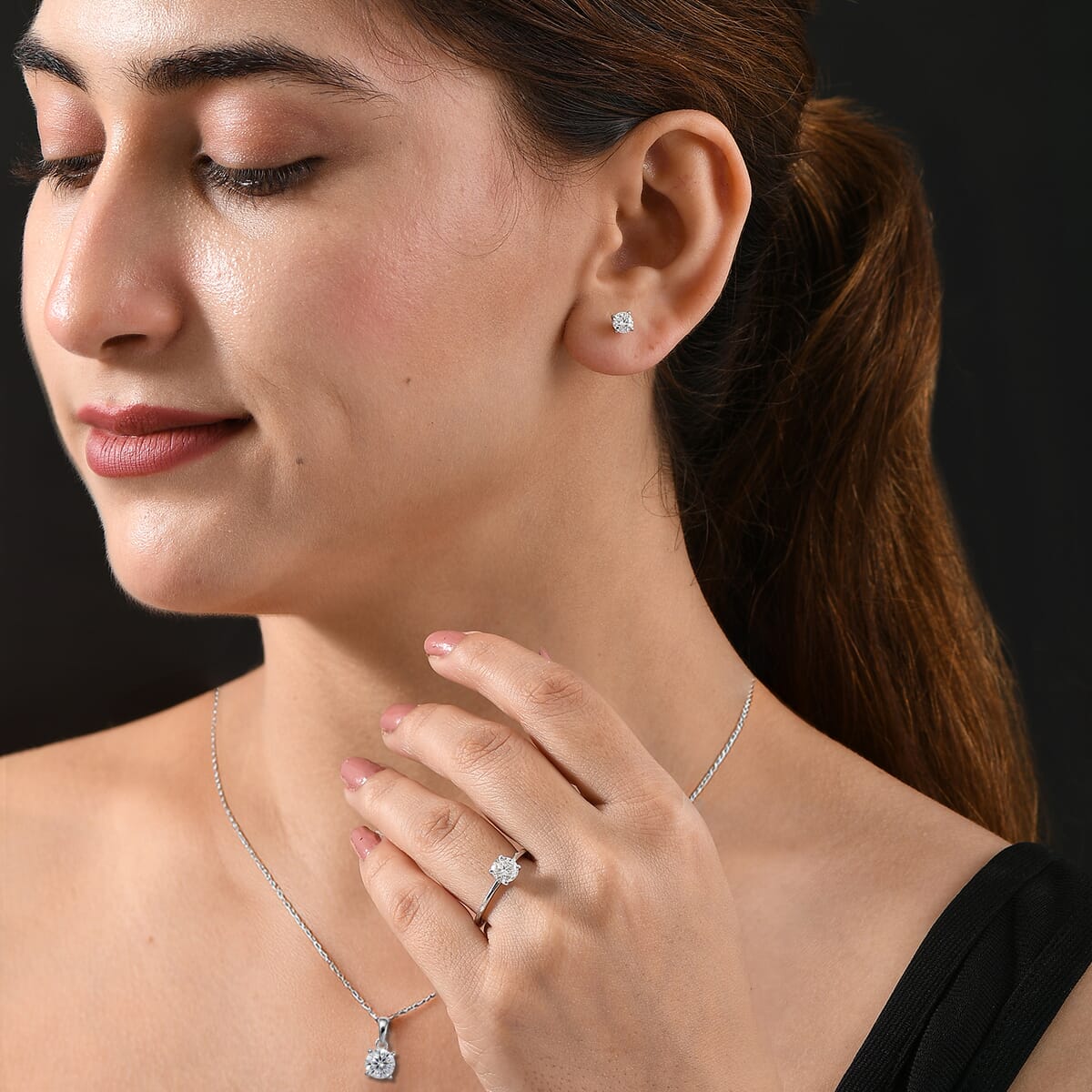 3 Piece Set - D'Joy Moissanite 2.40 ctw Solitaire Ring (Size 6), Pendant and Stud Earrings in Platinum Over Sterling Silver image number 2