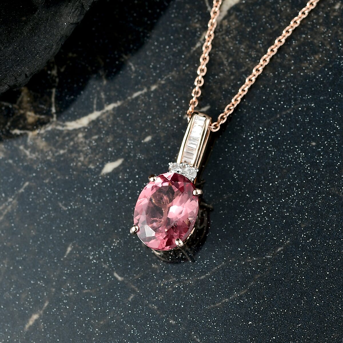 Luxoro Red Apatite and G-H I2 Diamond 3.00 ctw Firelight Crown Pendant Necklace in 10K Rose Gold 20 Inches image number 1