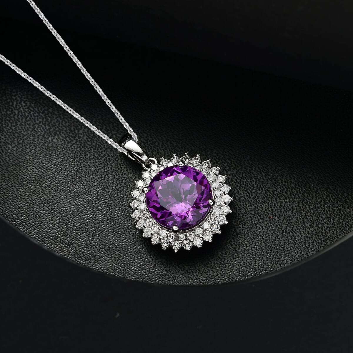 Certified & Appraised Luxuriant AAA Lab Grown Purple Sapphire and Lab Grown E-F VS Diamond 6.00 ctw Pendant Necklace in 10K White Gold 18 Inches image number 1