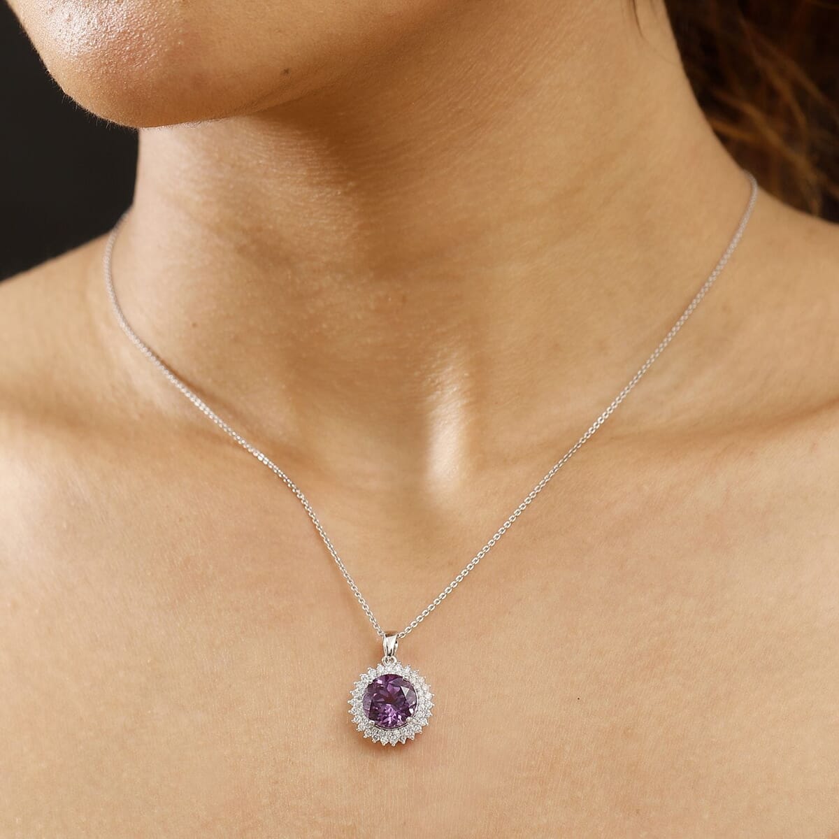 Certified & Appraised Luxuriant AAA Lab Grown Purple Sapphire and Lab Grown E-F VS Diamond 6.00 ctw Pendant Necklace in 10K White Gold 18 Inches image number 2