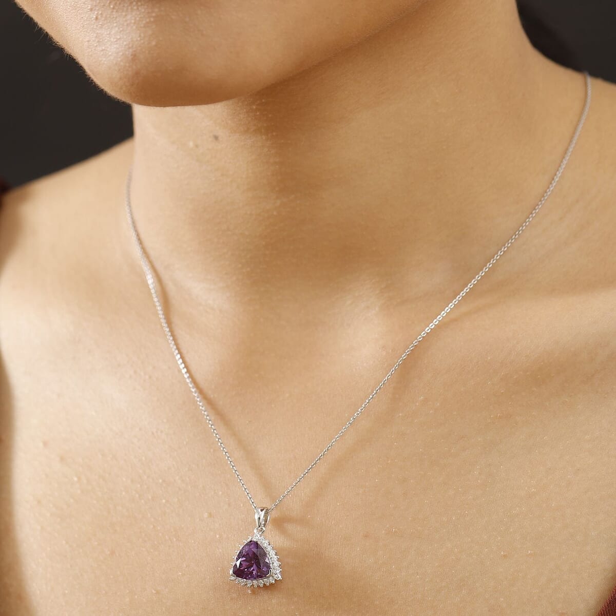 Certified & Appraised Luxuriant AAA Lab Grown Purple Sapphire and E-F VS Lab Grown Diamond 5.27 ctw Pendant Necklace in 10K White Gold 18 Inches image number 2